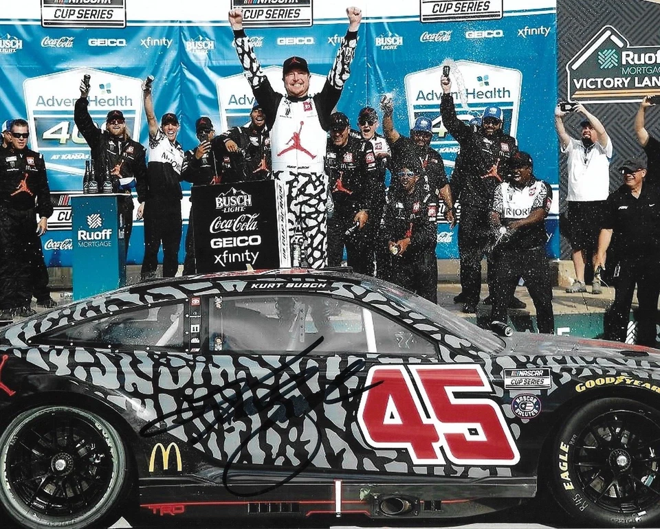 Zapatos Kurt Busch Kansas Jordan 2022 Win NASCAR firmados automático foto 8x10 con certificado de autenticidad #2 Foto 1 de 1