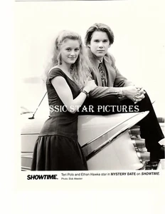 O744 Teri Polo Ethan Hawke Mystery Date 1991 Showtime 8 x 10 photograph - Picture 1 of 1