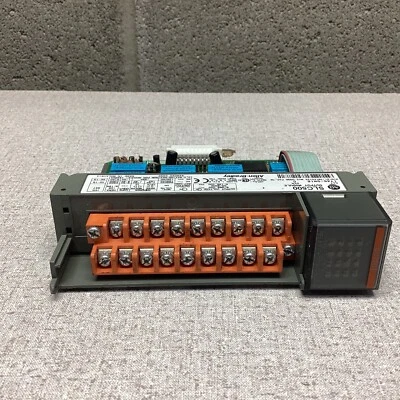 MÓDULO DE SALIDA ALLEN-BRADLLEY SLC500 1746-0W16 #3414FMLH27 Foto 1 de 4