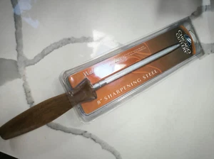 Nuevo en Paquete Cubiertos Chicago De Colección 8” Afilador Acero Nogal Mango Hoja de Acero Estampada - Imagen 1 de 4