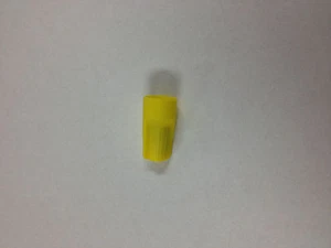 100 PACK WWN YELLOW WINGED twist on connector 10 to 18 AWG, 10mm screw on - Picture 1 of 4
