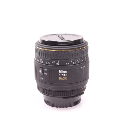 Sigma 50mm f/2.8 Macro AF Prime Lens Nikon F Mount 1:1 Close Up DSLR DX - Image 1 of 4