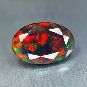 2.57Ct Shimmering 3D Harlequin Pattern Natural Welo Black Opal Gemstone - Picture 1 of 1