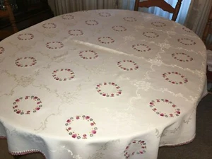 58" x 52" Cross Stitched w/Hand Embroidered Floral Circles Tablecloth, excellent - Picture 1 of 12
