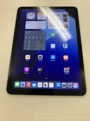 Apple iPad Air 5th Gen. 64GB, Wi-Fi, 10.9in - Grey - Image 1 of 3