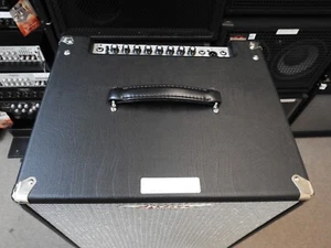 Ashdown Studio 210 - Picture 1 of 9