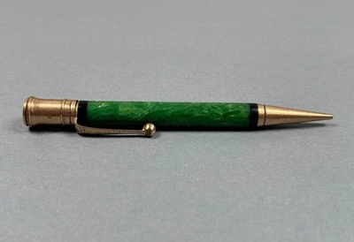 1930’S PARKER DUOFOLD SENIOR MECHANICAL PENCIL, JADE GREEN GOLD TRIM. (S840) - Image 1 of 4