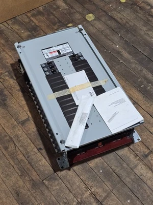 Panel interior Siemens S3B30ML225ATS 225A S3 240/120V 3Ph 4W Foto 1 de 4