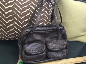BOTTEGA VENETA dk braun SCHULTERTASCHE MIT GEFLOCHTENER VERKLEIDUNG pd $ 1700 ausgezeichneter Zustand - Bild 1 von 9