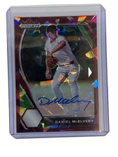 21 Prizm Draft Picks Base Auto Burgundy Cracked Ice #PDP-166 Daniel McElveny /12