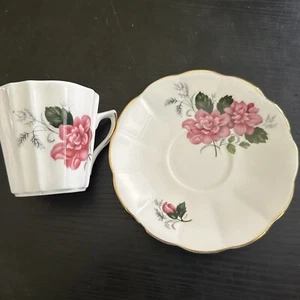 Royal Dover China Tea Cup & Saucer (Pink Flower, Yellow Gold Trim) Bone China - Picture 1 of 10