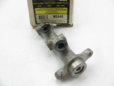 Cilindro maestro de freno REMAN Fenco M2446 con depósito de O Foto 1 de 3