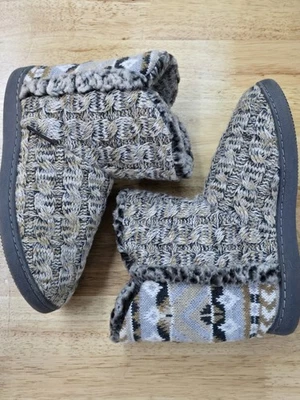 MUK LUKS Women's Cheyenne Lug Bt-Camel SlipperSize 7-8 Hard Bottom - Image 1 of 4