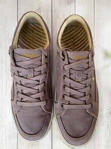 TAOS Moc Star Canvas Sneakers Womens Size 10 Gray Casual Low Top - Picture 1 of 8