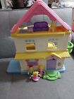 Fisher Price Mattel 2005 My First Home Doll House Mom Dad Princess Daughter 