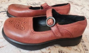 Dansko Women's Sz. 39/9 Mary Jane Red Leather Platform Shoes - Picture 1 of 8