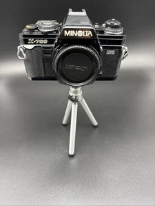 Macchina fotografica reflex Minolta X-700 testata macchina fotografica con supporto tre piedi - Foto 1 di 6