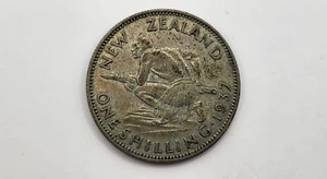 1937 New Zealand 1 Shilling Silver Coin - George VI; 1st Type - KM#9 - Picture 1 of 4