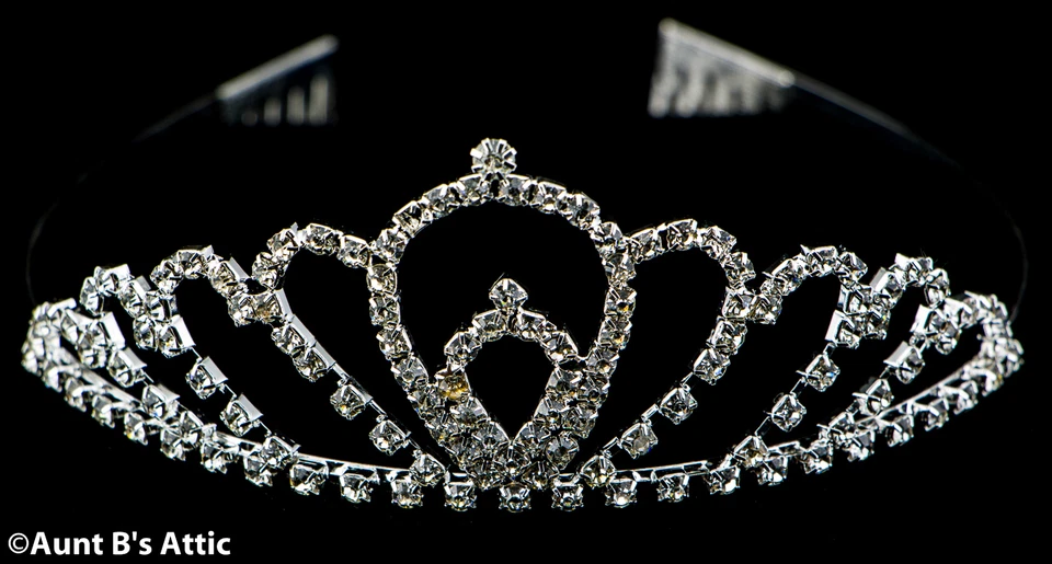 Tiara Metal y Estrás Plateado Princesa/Reina o Debutante Disfraz Tocado   Foto 1 de 1
