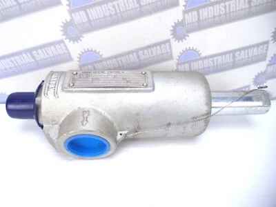 CROSBY - 972103MA - SS Relief Valve 1" x 1.5" - 28.196M3/HR WTR 32 BAR / 464 PSI - Image 1 of 4