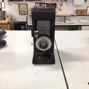 VINTAGE 1930s KODAK VIGILIANT SIX 16 CAMERA - Picture 1 of 6