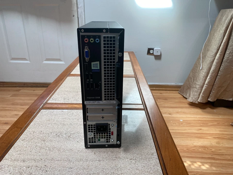 Computadora de escritorio Dell Inspiron 3268 i3 7.ª generación 4 GB RAM 1 TB HDD Windows 10 Foto 1 de 4