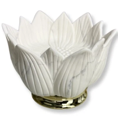 New BATH & BODY WORKS Flower Petal Bowl White Marble Single 1-Wick Candle Holder - Image 1 of 4