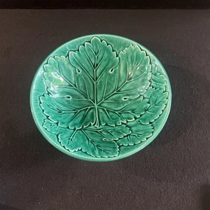 TAZÓN DE CEREAL HOJA MAYÓLICA VERDE WEDGWOOD VINTAGE 6,25 PULGADAS - Imagen 1 de 2
