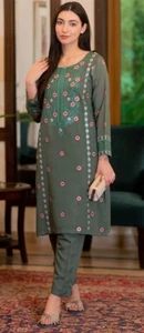 Pakistani Clothing  - Picture 1 of 1
