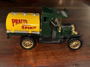 Corgi Classics Ford Model T Tanker Truck Pratt's Motor Spirit. Missing Wheel - Picture 1 of 10