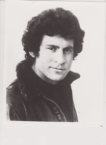 Vintage ~ Starsky & Hutch, Paul Michael Glaser  8x10 B&W Photo. - Picture 1 of 1
