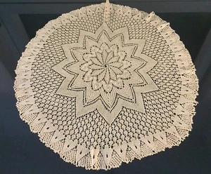 Altes Deckchen gestrickt Handarbeit rund 983/18 - Picture 1 of 4