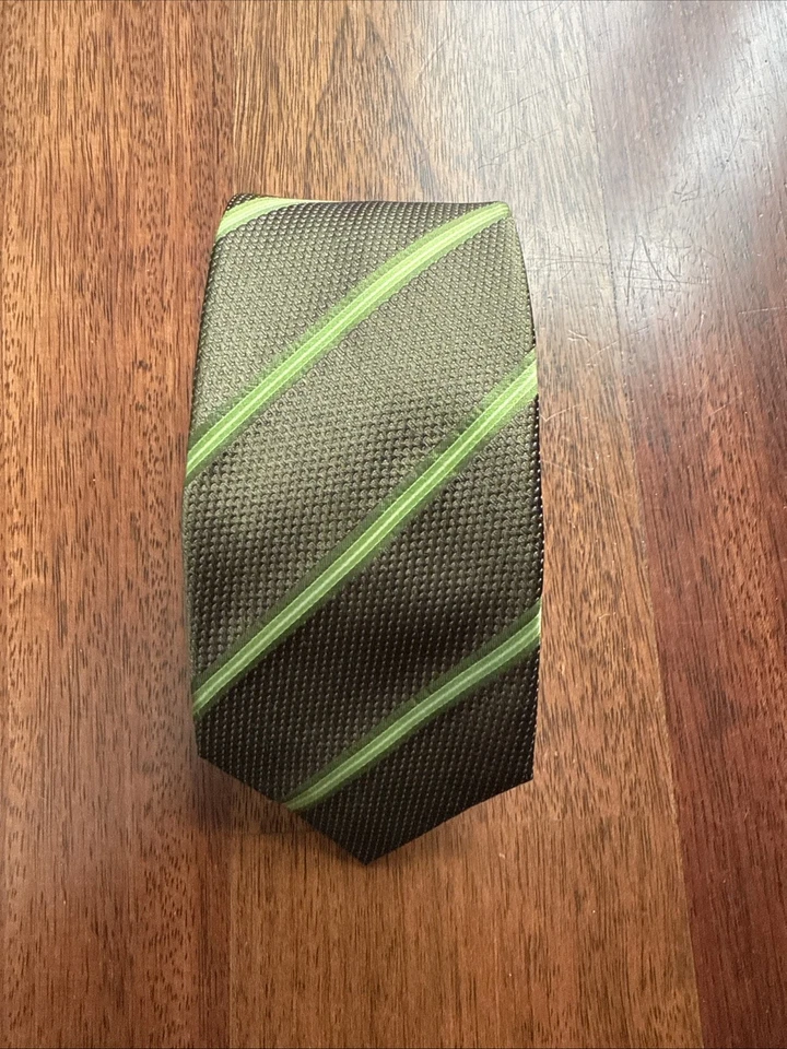 LNWOT  Recent Green Striped Isaia 7-fold Silk Tie Made in Italy - Image 1 of 4