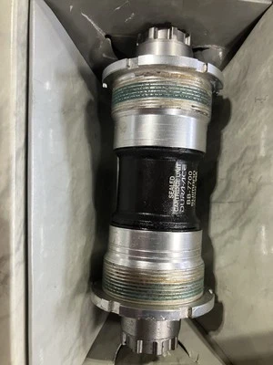 Bottom Bracket Shimano Dura-Ace 70 109.5 Double BB700 - Image 1 of 3