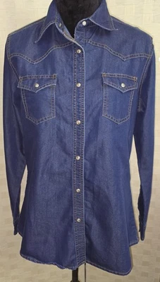 Camisa Wrangler Western con botones para mujer azul denim perla a presión talla M Foto 1 de 4