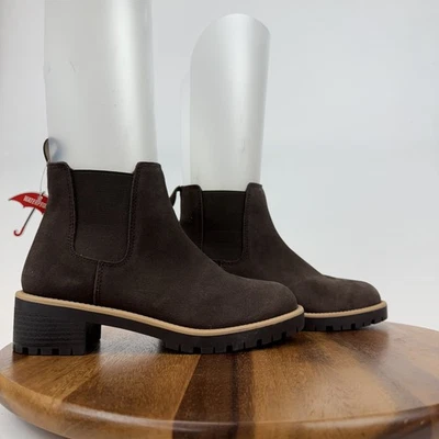 Nuevo Nuevo sin caja Mujeres Rubio Impermeable Mayes Marrón Gamuza Chelsea Botines Talla 9 M Foto 1 de 4