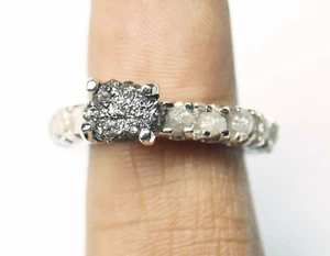 Stupendo anello con diamanti grezzi bianchi/neri da 2,41 ct, anello in argent... - Imagen 1 de 10