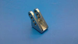 Lauterbacher Aluminium-Stoßdämpferhalter für FG Evolution. Maße wie FG 1072/02 - Imagen 1 de 1