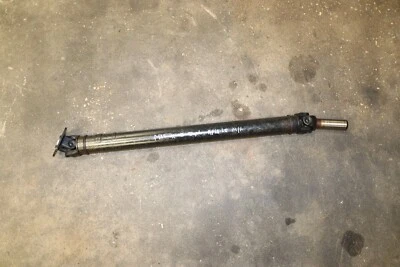 Mazda Miata MX5 MX-5 1999-2000 5 velocidades manual 5 velocidades M/T eje de transmisión trasero OEM Foto 1 de 4