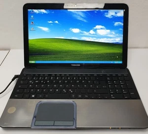 TOSHIBA Satellite 15,6" Windows XP Notebook Laptop Gamer 4Gb 500Gb 7600M HDMI - Bild 1 von 17
