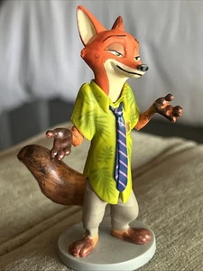Disney Store Zootopia Nick Wilde Juguete Animal Zorro Mini Figura PVC Decoración de Pasteles Raro - Imagen 1 de 2
