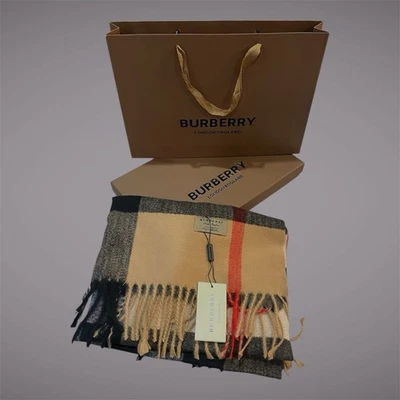 Bufanda Burberry Check 100 % cachemir beige Foto 1 de 4