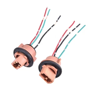 2 Stück T20 7440 7443 Auto Birnenhalter Fassung Adapter LED Licht Lampe Kabel Stecker - Bild 1 von 3