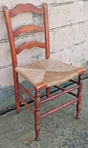 Vintage DISTRESSED Wooden Rush Woven Rattan Ladderback Dining Accent Chair Seat - Picture 1 of 7