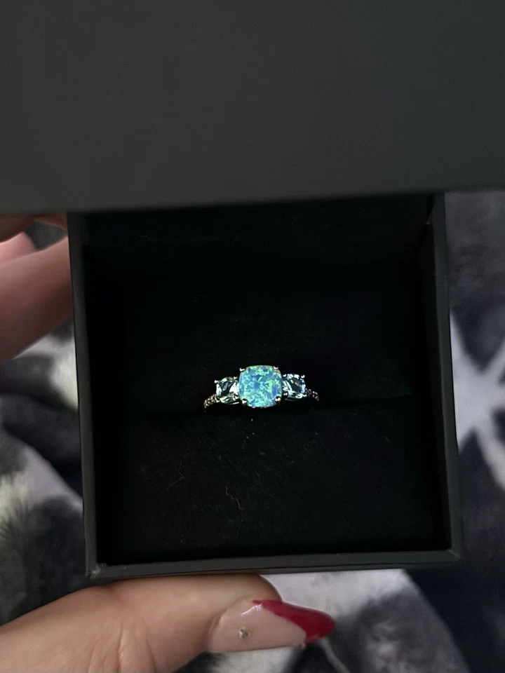 Aguamarina y diamante creados por Zales Lab talla 7 Foto 1 de 2