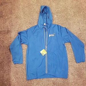 Brand NWT Bank Of America Chicago Marathon Windbreaker Large 100% Recycled - Picture 1 of 7