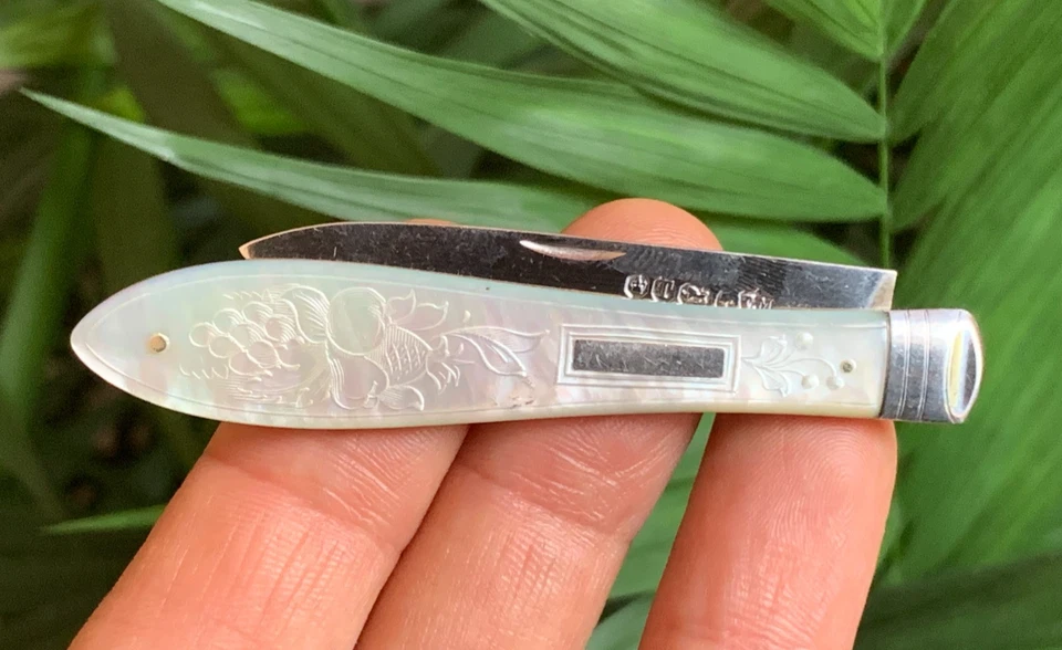 Cuchillo Plegable Real Inglés Plata Esterlina y Madreperla Fruta C1886 Foto 1 de 4