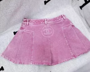 Chanel CC Logo Skirt Size Small Denim - Picture 1 of 5