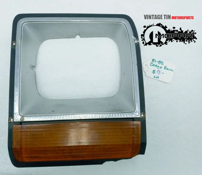 OEM 1981-85 Dodge Ram W150 W250 LH Left Driver Side Head Light Trim Turn Signal Foto 1 de 4