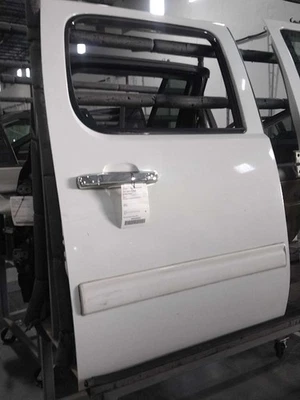 Conjunto de puerta trasera derecha usado lado trasero se adapta a: 2010 GMC Yukon XL 1500 trasero derecho Foto 1 de 4